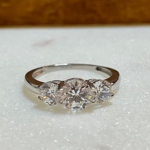 14K White Gold Cubic Zirconia Trilogy Ring Sz 7.25